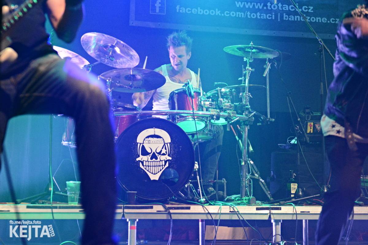 Totální nasazení oslavilo 30 let, vystoupili také Plexis, The Fialky nebo Deratizéři