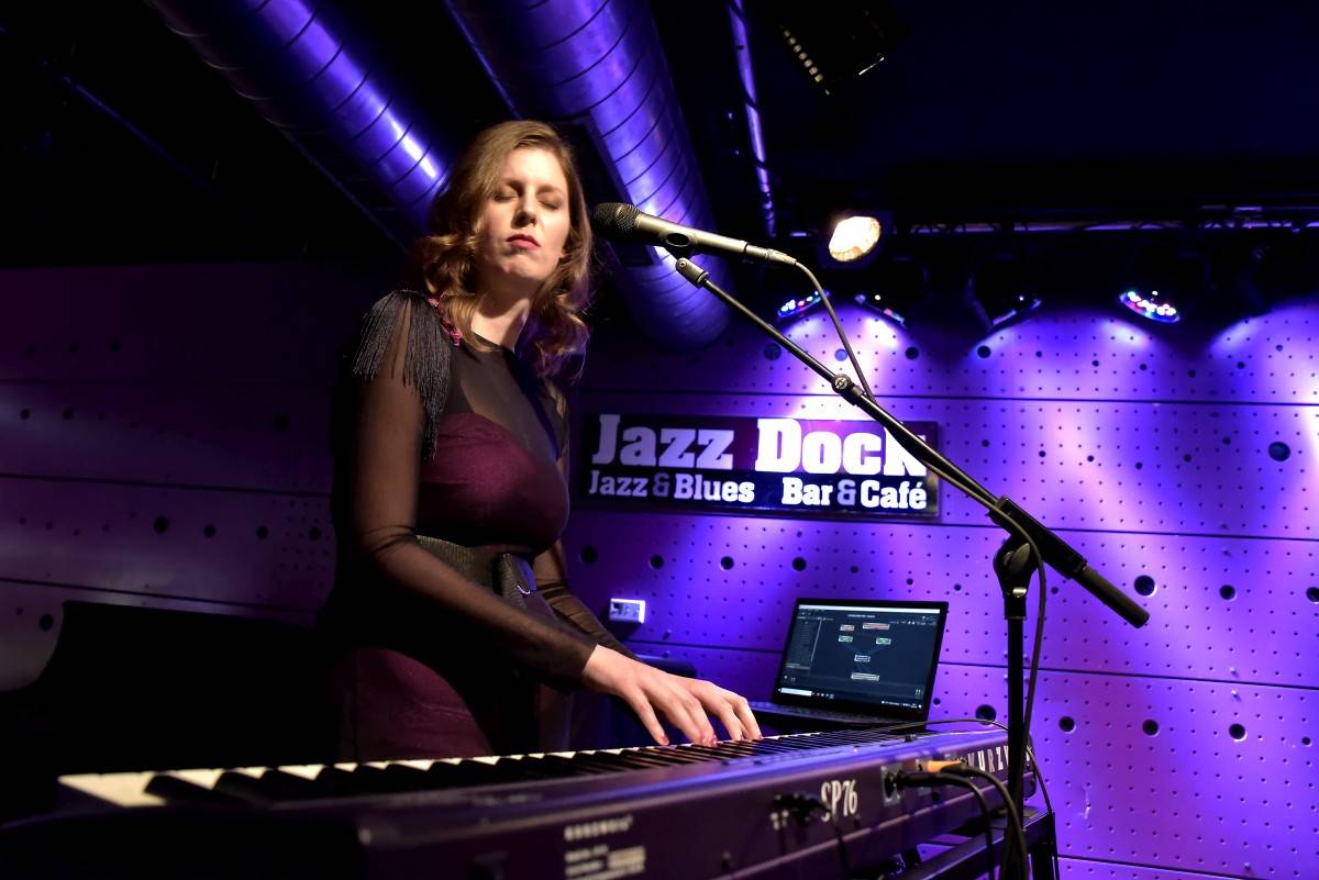 Vladivojna La Chia pokřtila v Jazz Docku nové album, přivezla si Terezii Vodičku Kovalovou a Tepe a září