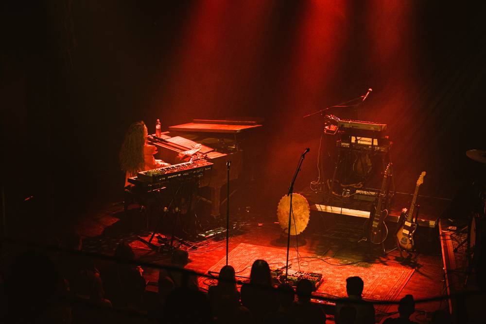 Charakteristický hlas Eivør opět rozezněl Prahu, zpěvačka nabídla posluchačům průřez žánry