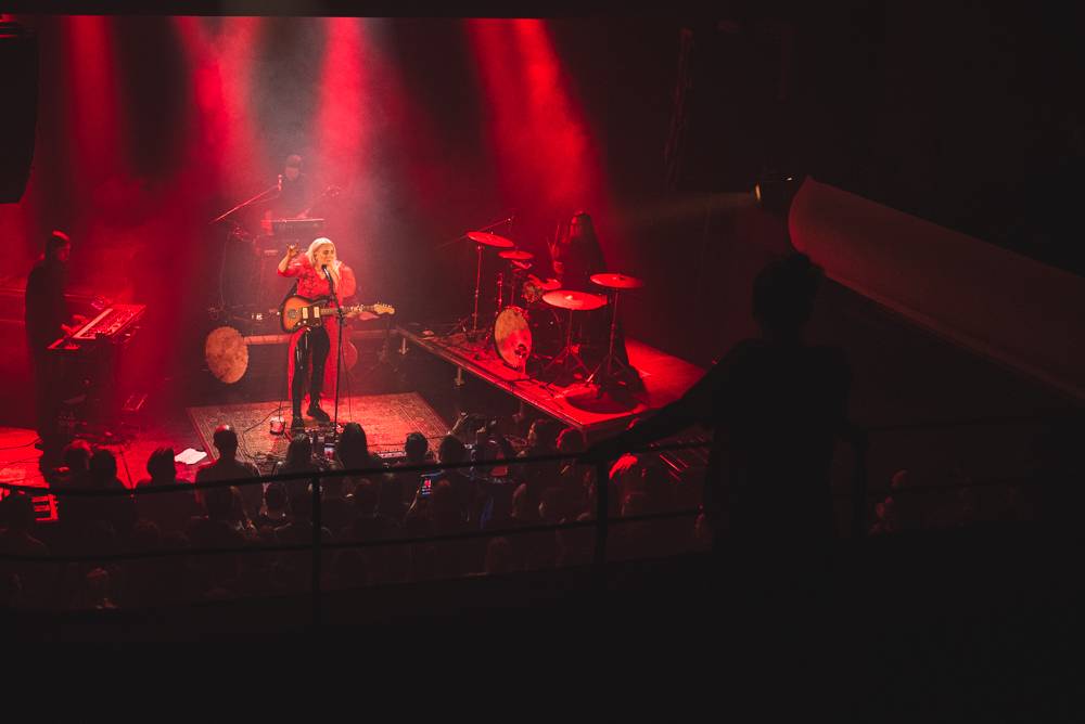 Charakteristický hlas Eivør opět rozezněl Prahu, zpěvačka nabídla posluchačům průřez žánry