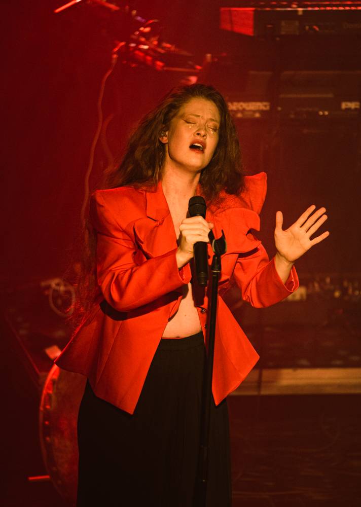 Charakteristický hlas Eivør opět rozezněl Prahu, zpěvačka nabídla posluchačům průřez žánry