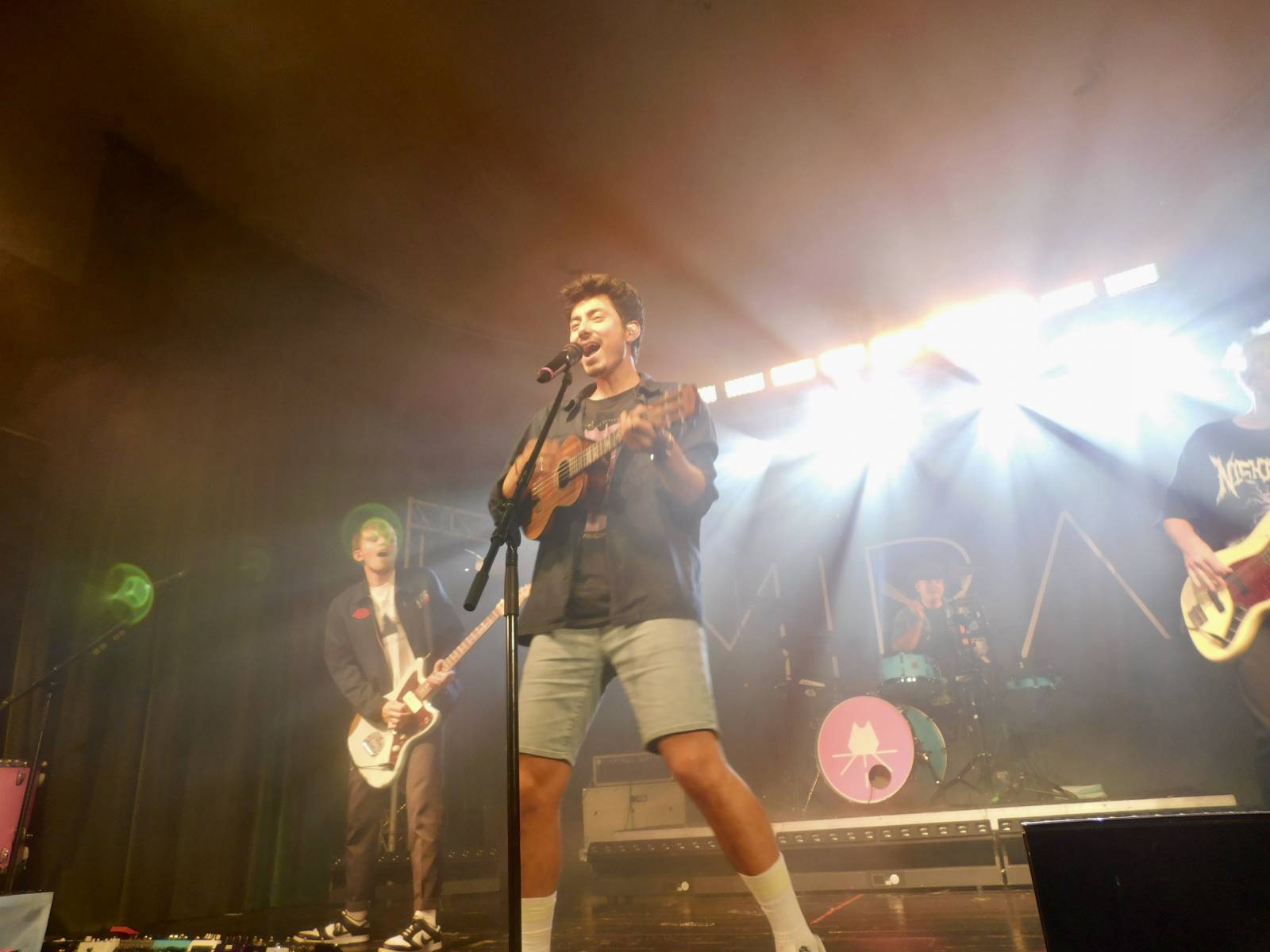 Mirai rozzářili krnovský Kofola Music Club, předvedli do detailu promyšlenou, ohnivou show