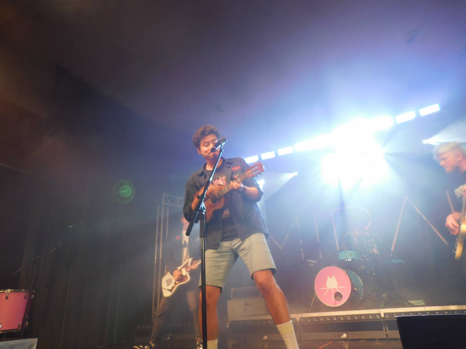 Mirai rozzářili krnovský Kofola Music Club, předvedli do detailu promyšlenou, ohnivou show