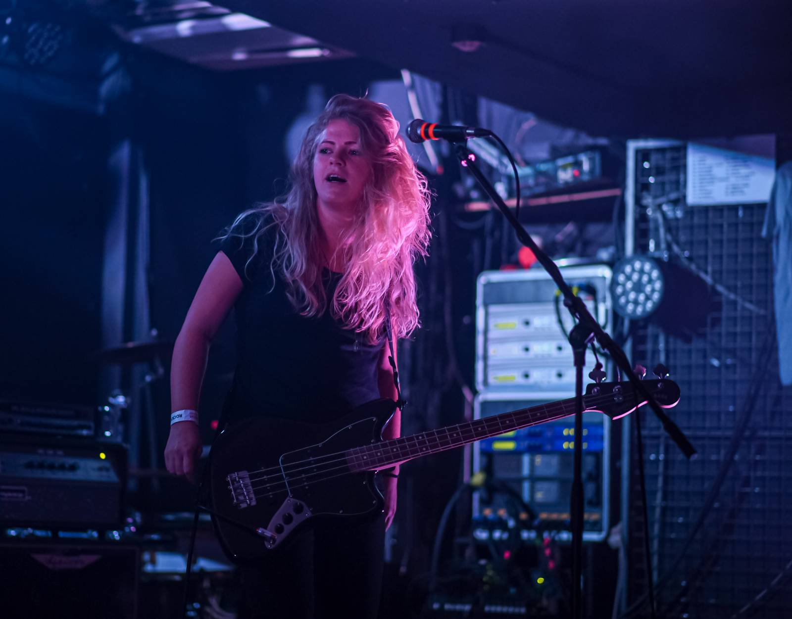 Dirty Blondes a Anteater rozpoutali v Rock Café opravdový tajfun