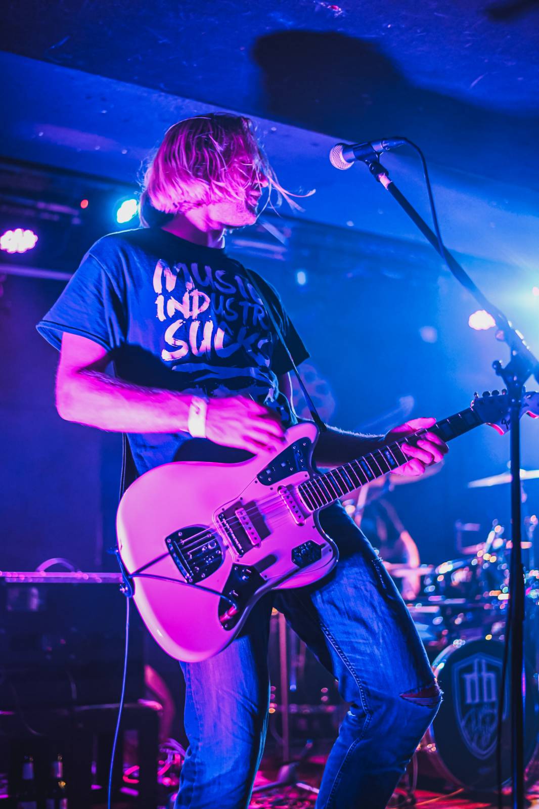 Dirty Blondes a Anteater rozpoutali v Rock Café opravdový tajfun