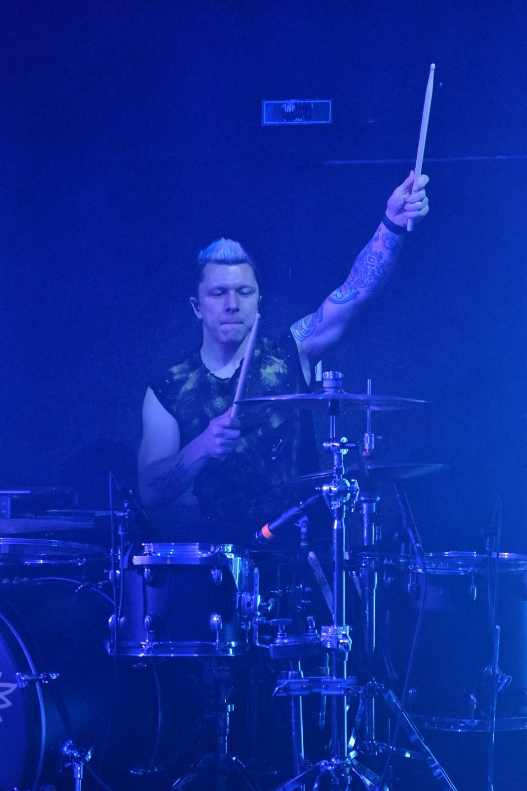 Příznivci punku se sjeli v Přešticích. Zahráli jim Nízká úroveň a Civilní obrana