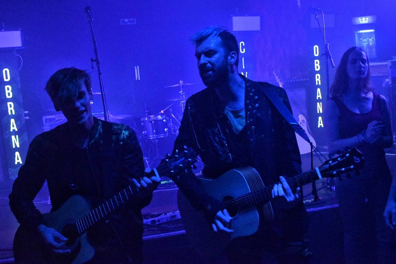 Příznivci punku se sjeli v Přešticích. Zahráli jim Nízká úroveň a Civilní obrana