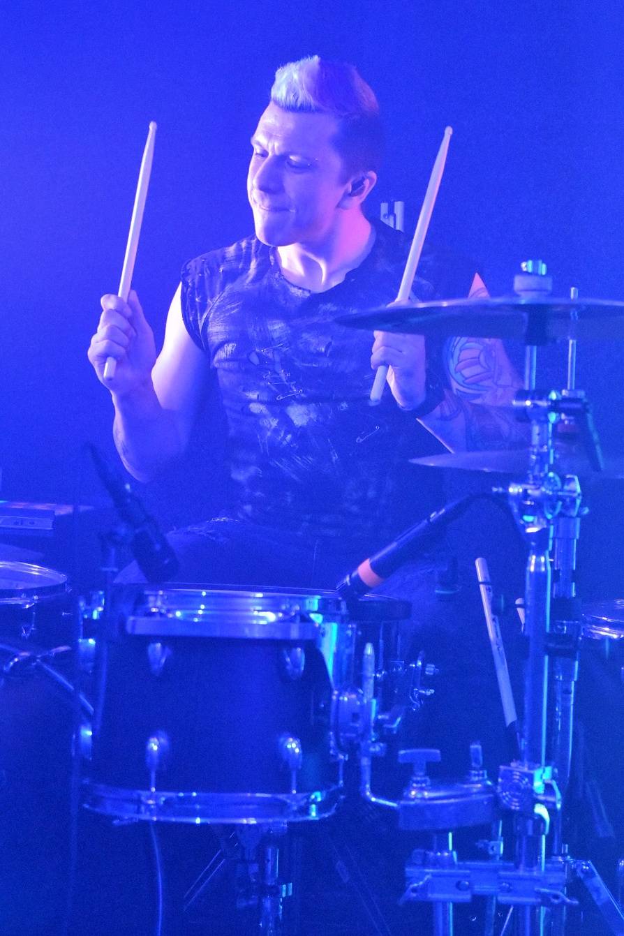 Příznivci punku se sjeli v Přešticích. Zahráli jim Nízká úroveň a Civilní obrana