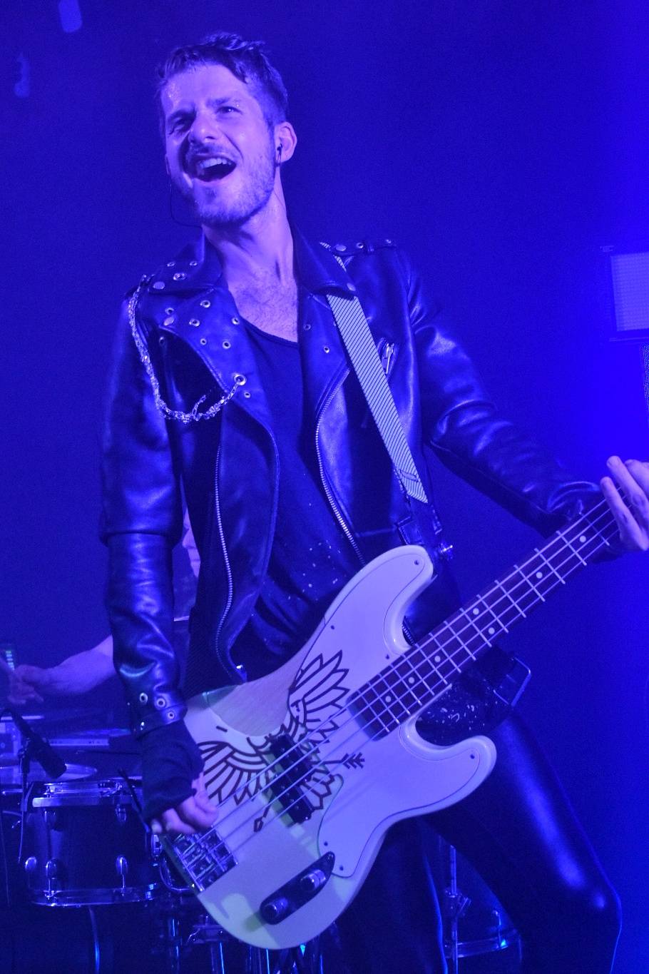 Příznivci punku se sjeli v Přešticích. Zahráli jim Nízká úroveň a Civilní obrana