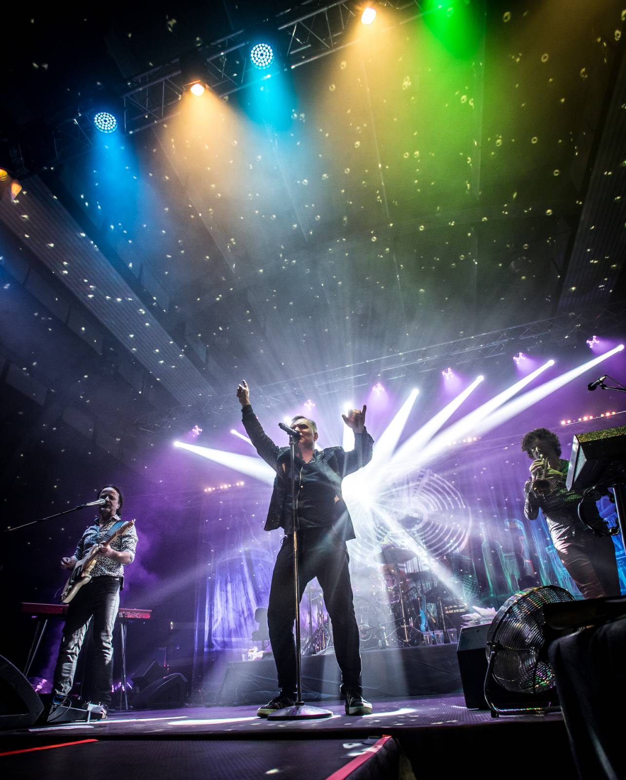 Na koncertě Mig 21 v Plzni se tančilo od začátku do konce, skladba Kalhotky si sundej zabrala i tentokrát