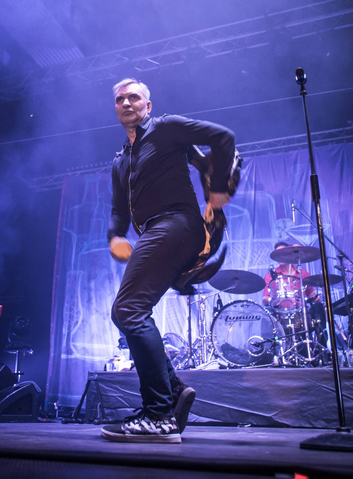 Na koncertě Mig 21 v Plzni se tančilo od začátku do konce, skladba Kalhotky si sundej zabrala i tentokrát