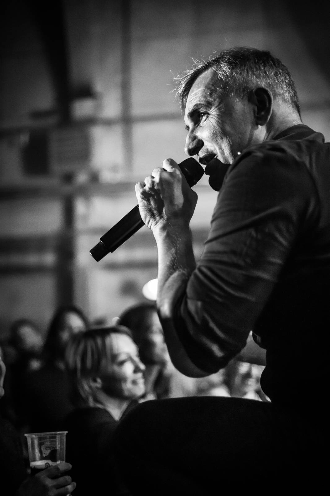 Na koncertě Mig 21 v Plzni se tančilo od začátku do konce, skladba Kalhotky si sundej zabrala i tentokrát