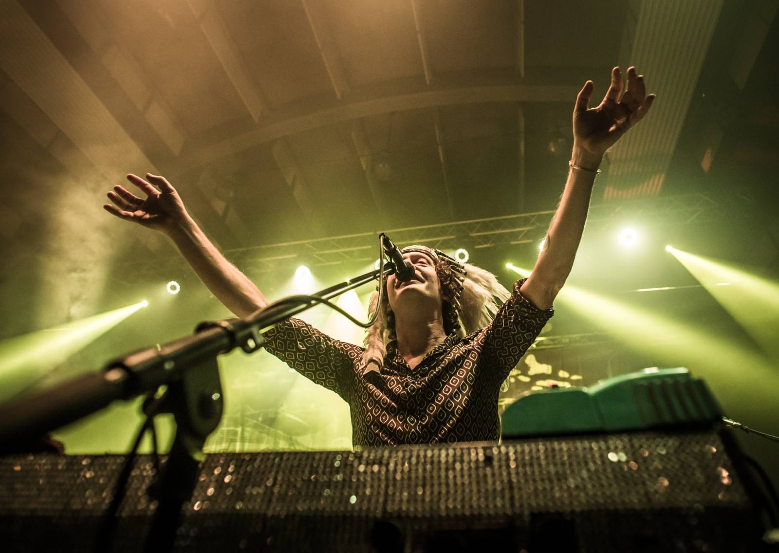 Na koncertě Mig 21 v Plzni se tančilo od začátku do konce, skladba Kalhotky si sundej zabrala i tentokrát