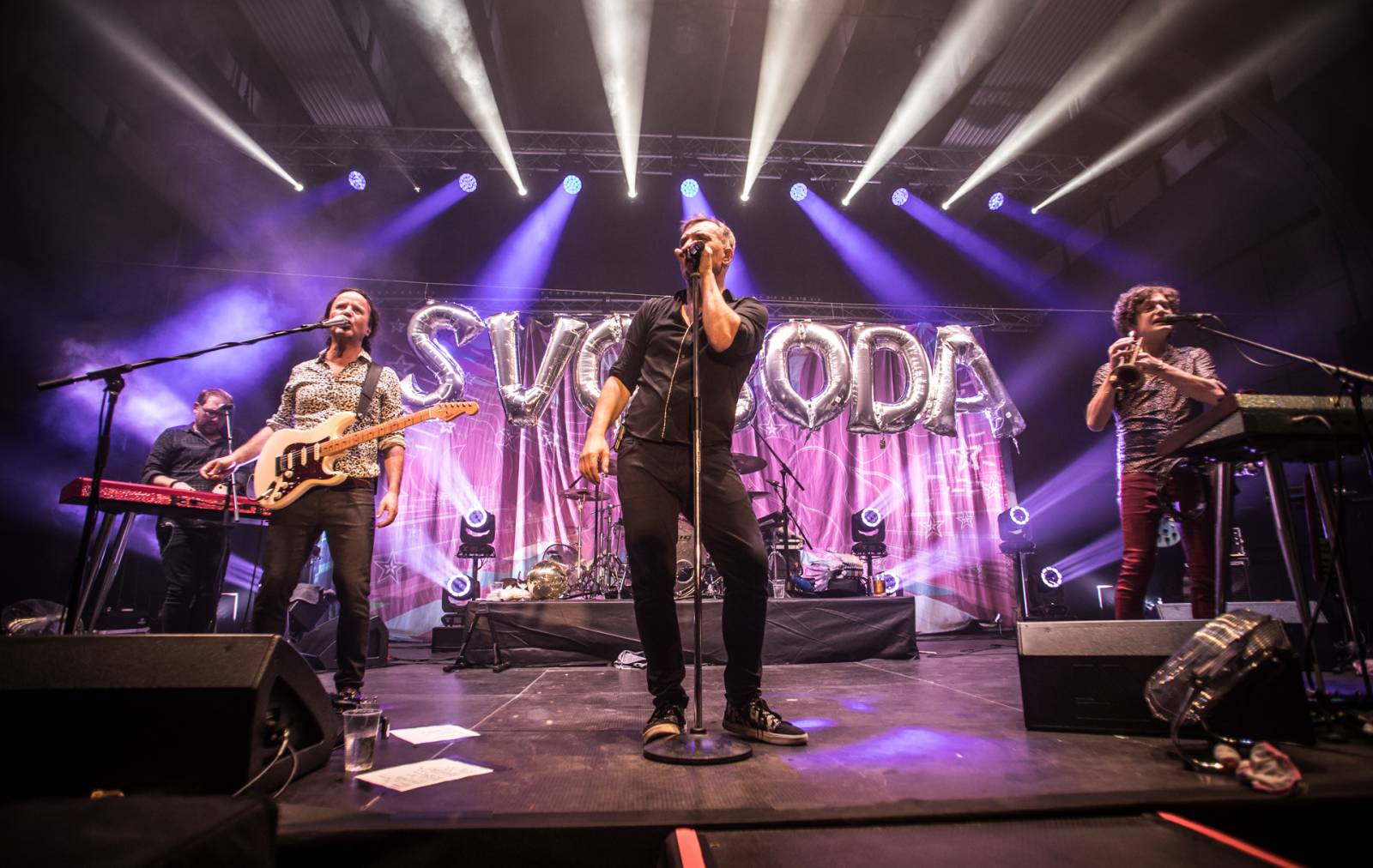 Na koncertě Mig 21 v Plzni se tančilo od začátku do konce, skladba Kalhotky si sundej zabrala i tentokrát