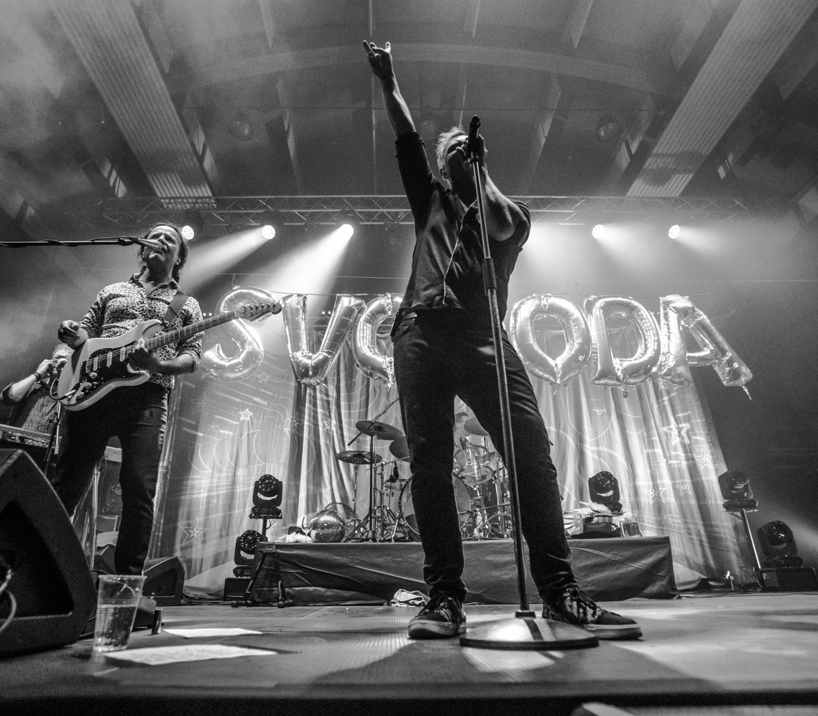 Na koncertě Mig 21 v Plzni se tančilo od začátku do konce, skladba Kalhotky si sundej zabrala i tentokrát