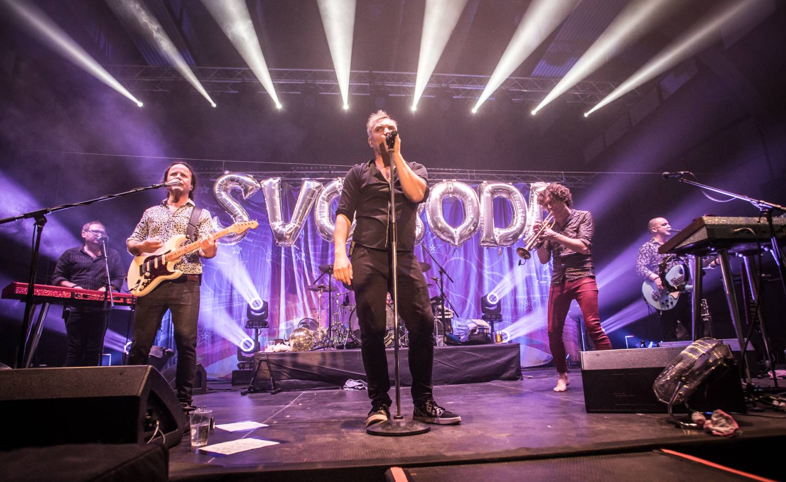 Na koncertě Mig 21 v Plzni se tančilo od začátku do konce, skladba Kalhotky si sundej zabrala i tentokrát