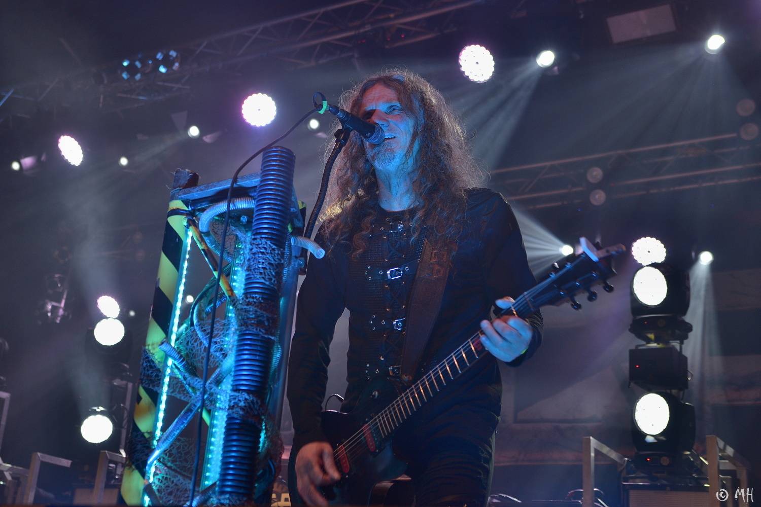 Doga a DeBill Heads předvedli v plzeňské Šeříkovce pekelnou jízdu, křtilo se i album Hard Colony