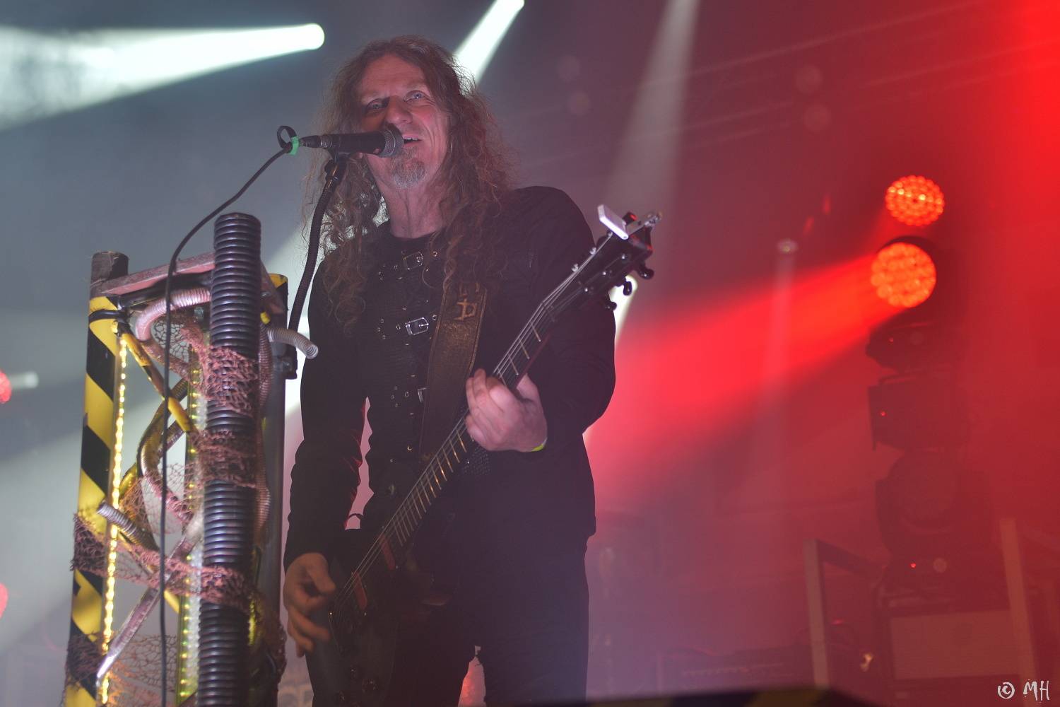 Doga a DeBill Heads předvedli v plzeňské Šeříkovce pekelnou jízdu, křtilo se i album Hard Colony