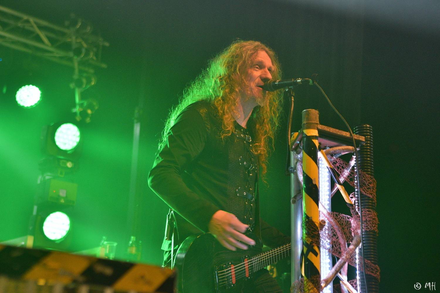 Doga a DeBill Heads předvedli v plzeňské Šeříkovce pekelnou jízdu, křtilo se i album Hard Colony