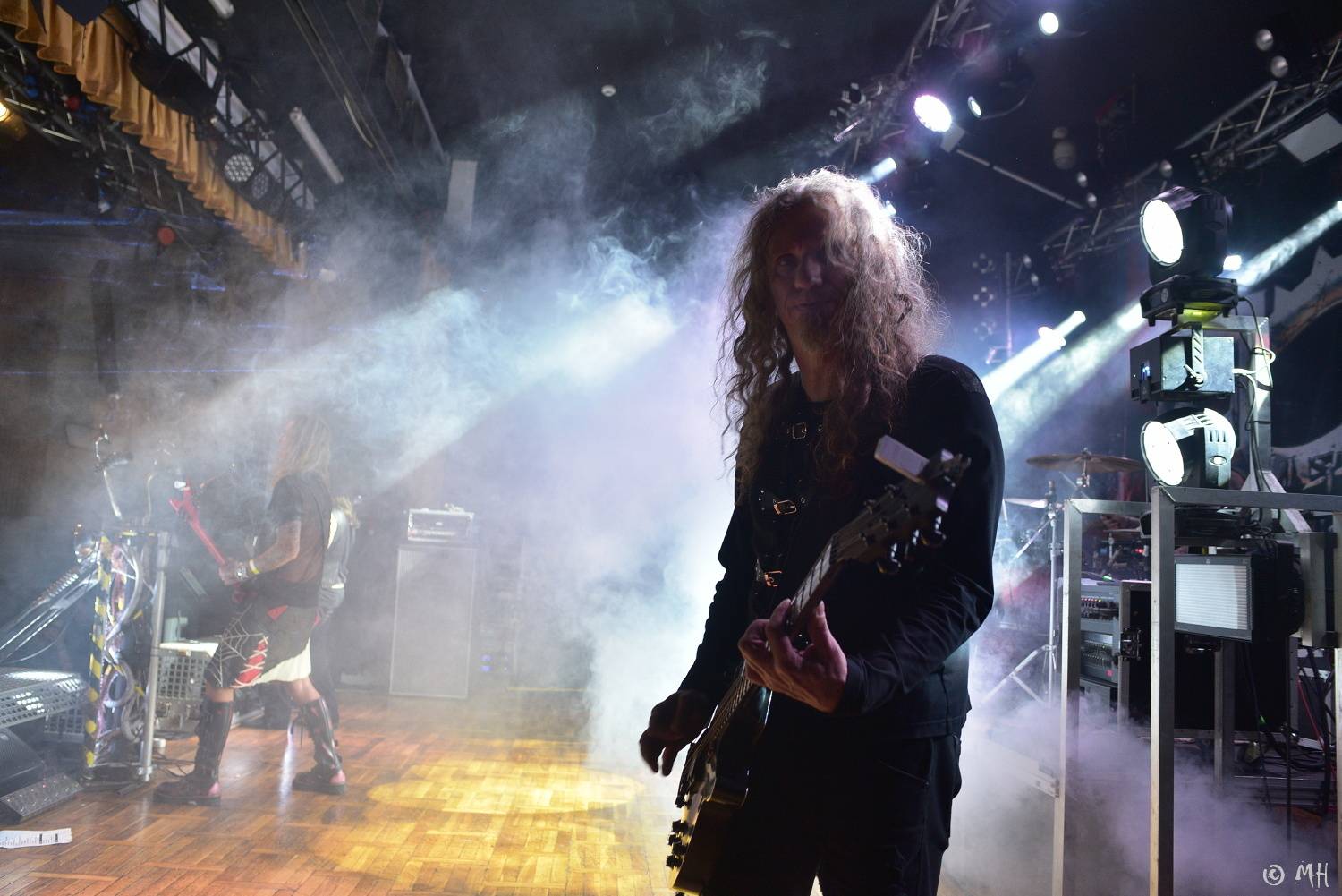 Doga a DeBill Heads předvedli v plzeňské Šeříkovce pekelnou jízdu, křtilo se i album Hard Colony