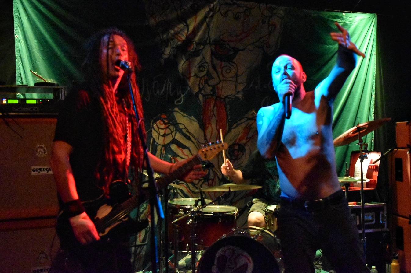 Kurtizány z 25. Avenue pokřtili album Honzíkova cesta, kmotrou byla Anna K.