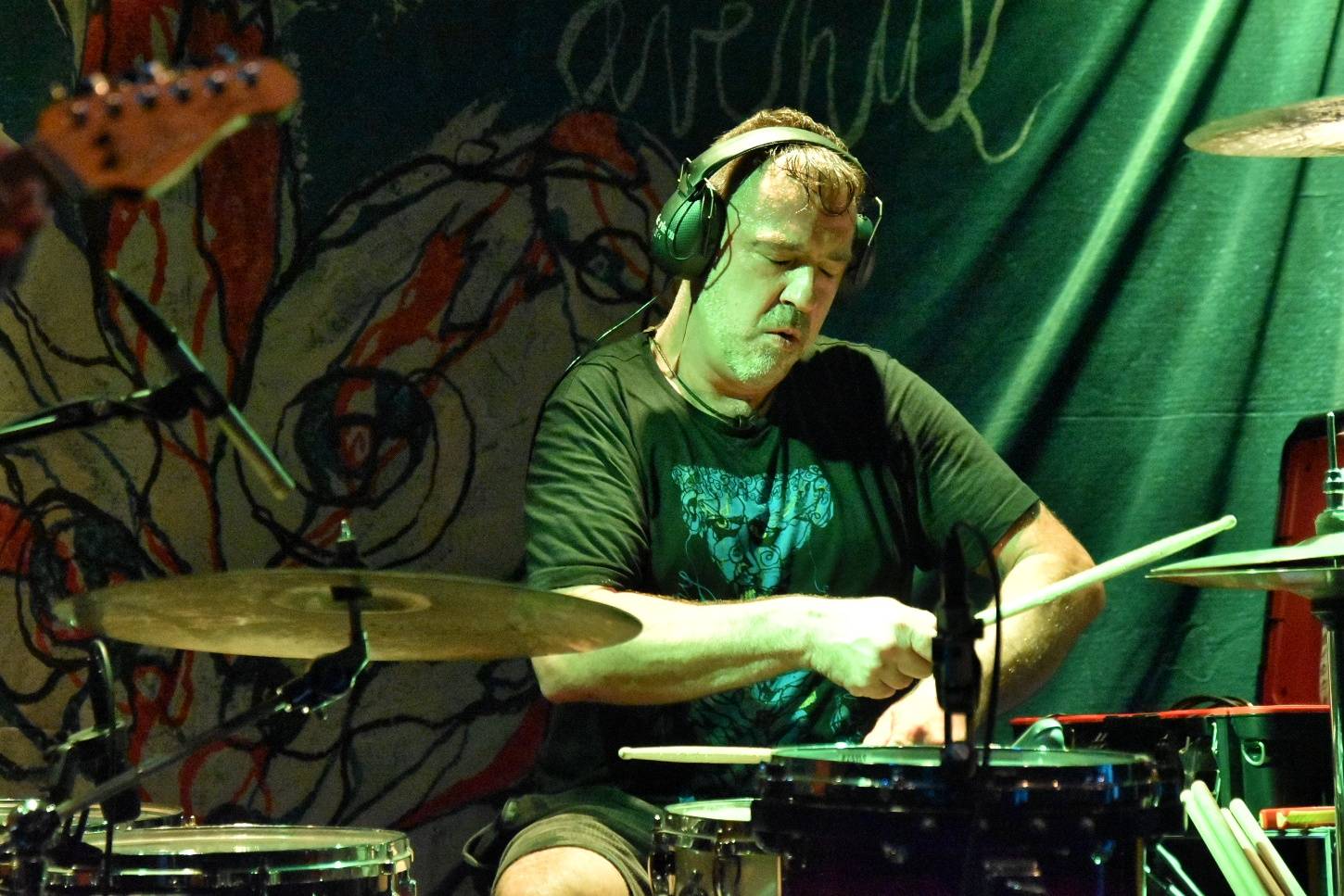 Kurtizány z 25. Avenue pokřtili album Honzíkova cesta, kmotrou byla Anna K.