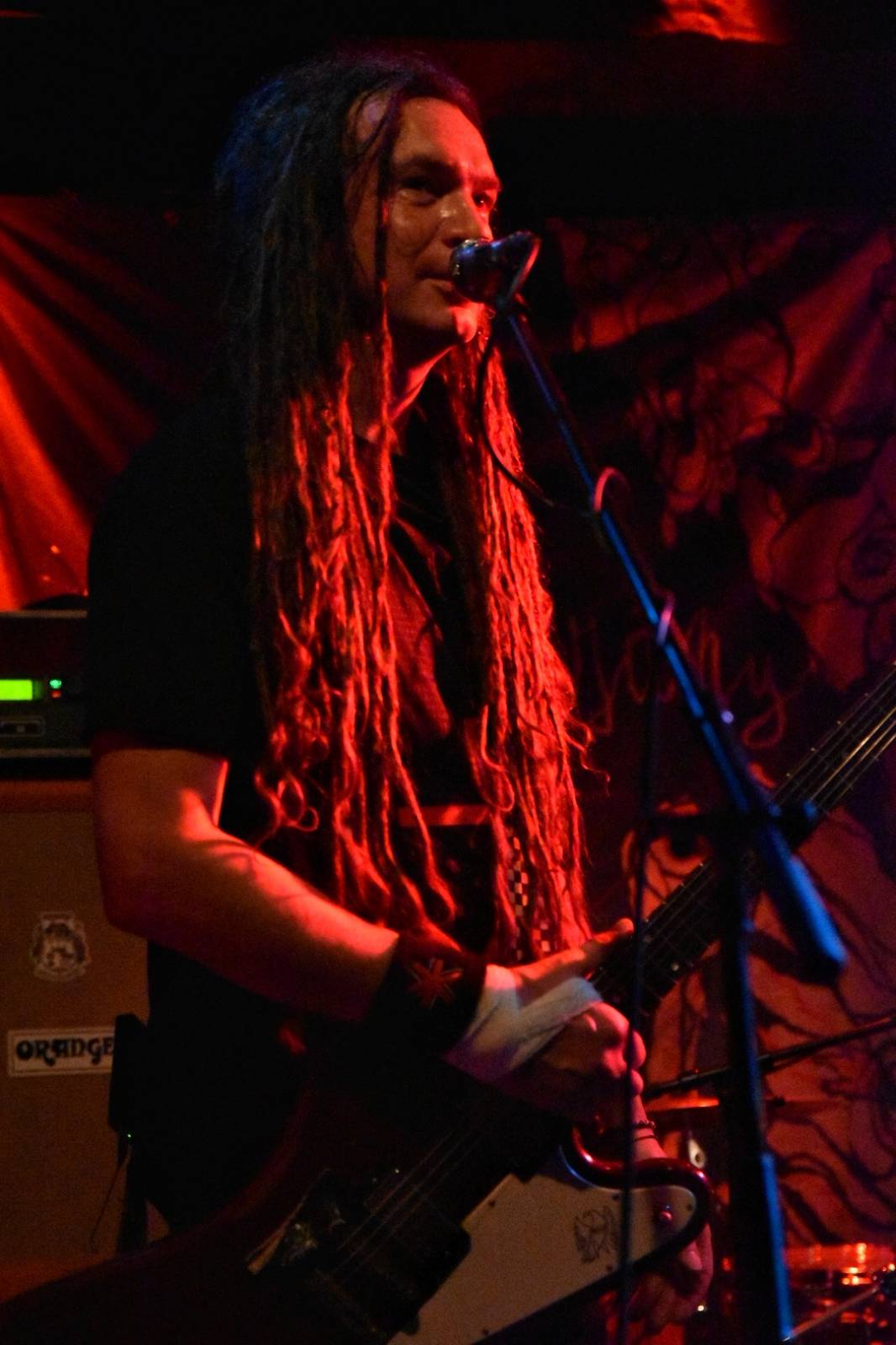 Kurtizány z 25. Avenue pokřtili album Honzíkova cesta, kmotrou byla Anna K.