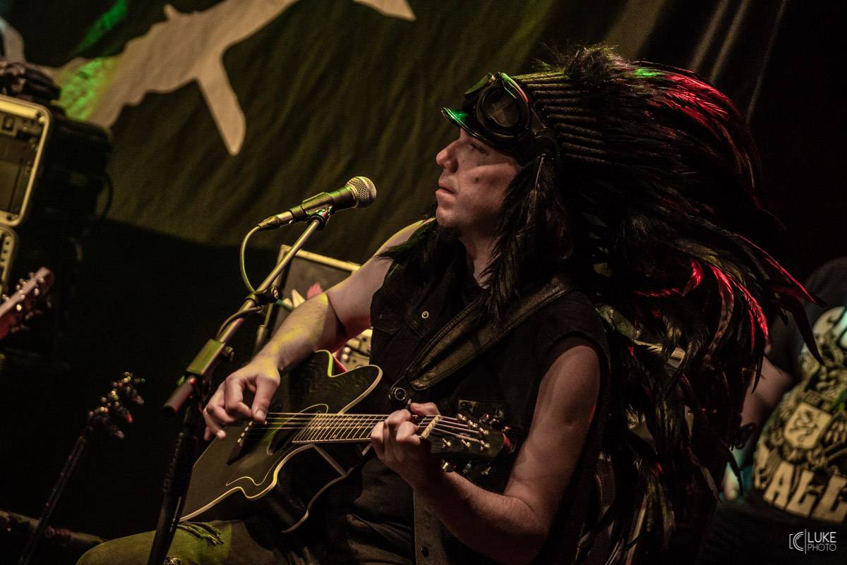 Cocotte Minute brázdí republiku na akustickém turné, dějiny folku přepsali i ve Svitavách