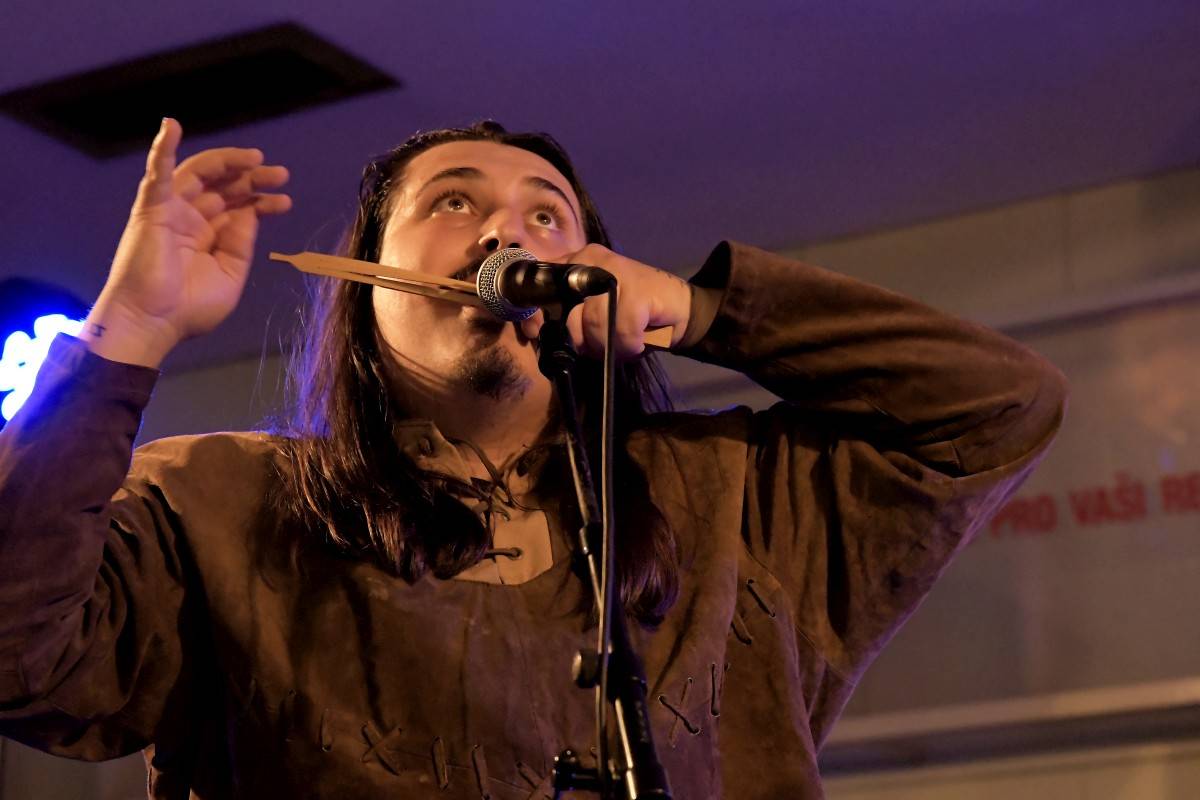 Do programu druhého dne Blues Alive zasáhl koronavirus, nedorazili švédští Black River Delta