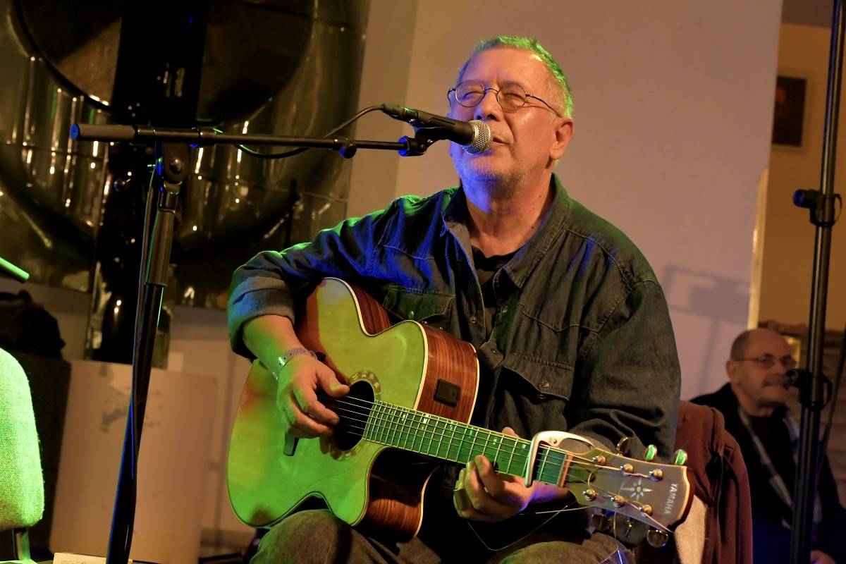 Do programu druhého dne Blues Alive zasáhl koronavirus, nedorazili švédští Black River Delta