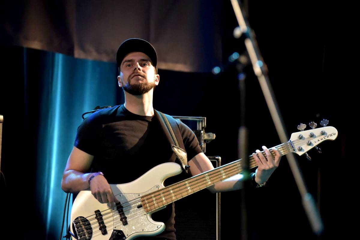 Do programu druhého dne Blues Alive zasáhl koronavirus, nedorazili švédští Black River Delta