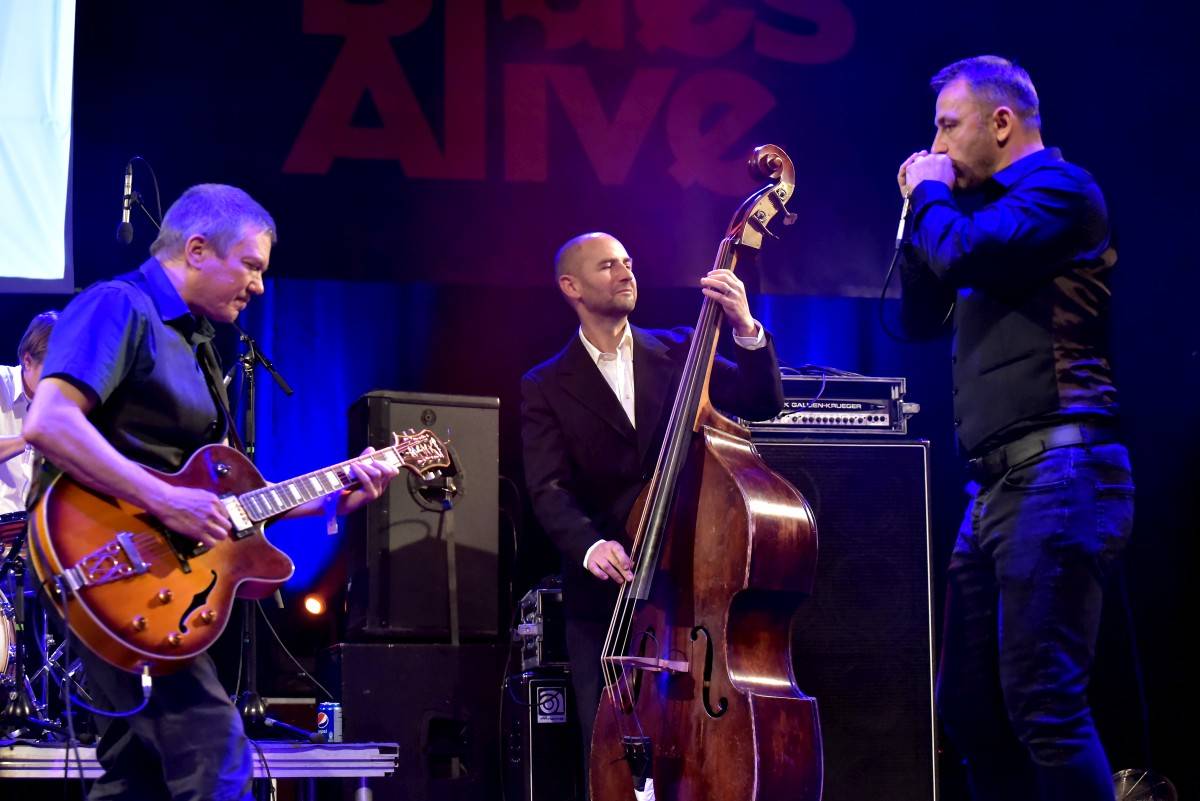 Do programu druhého dne Blues Alive zasáhl koronavirus, nedorazili švédští Black River Delta