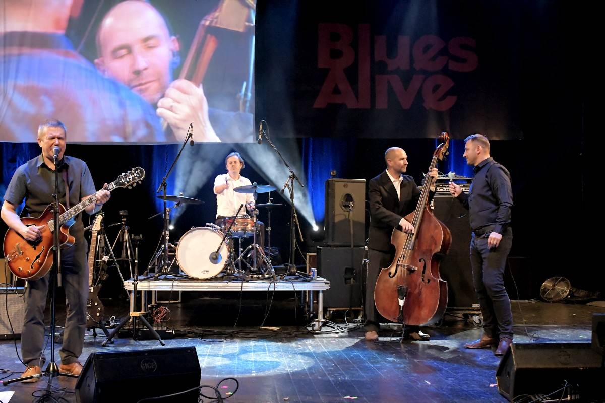 Do programu druhého dne Blues Alive zasáhl koronavirus, nedorazili švédští Black River Delta