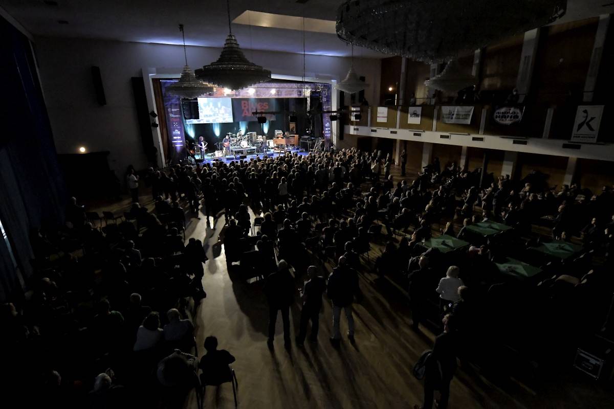 Poslední den festivalu Blues Alive zahráli John Primer i bubeník Boba Dylana