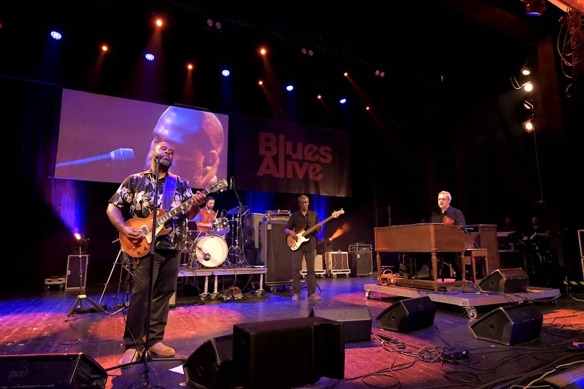 Poslední den festivalu Blues Alive zahráli John Primer i bubeník Boba Dylana