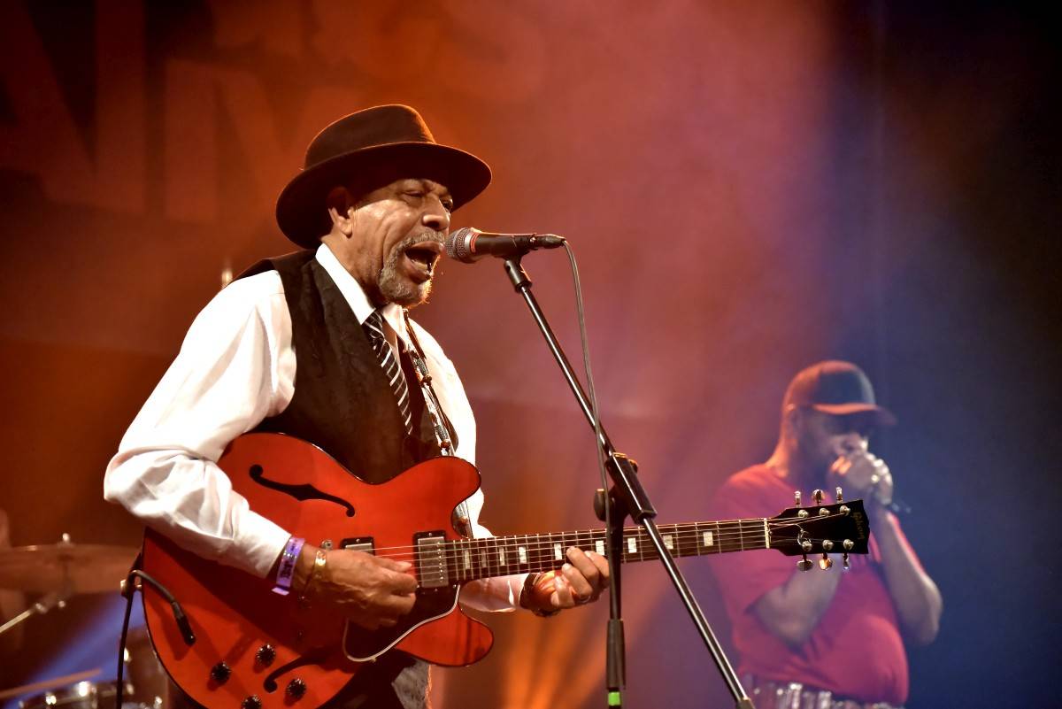 Poslední den festivalu Blues Alive zahráli John Primer i bubeník Boba Dylana