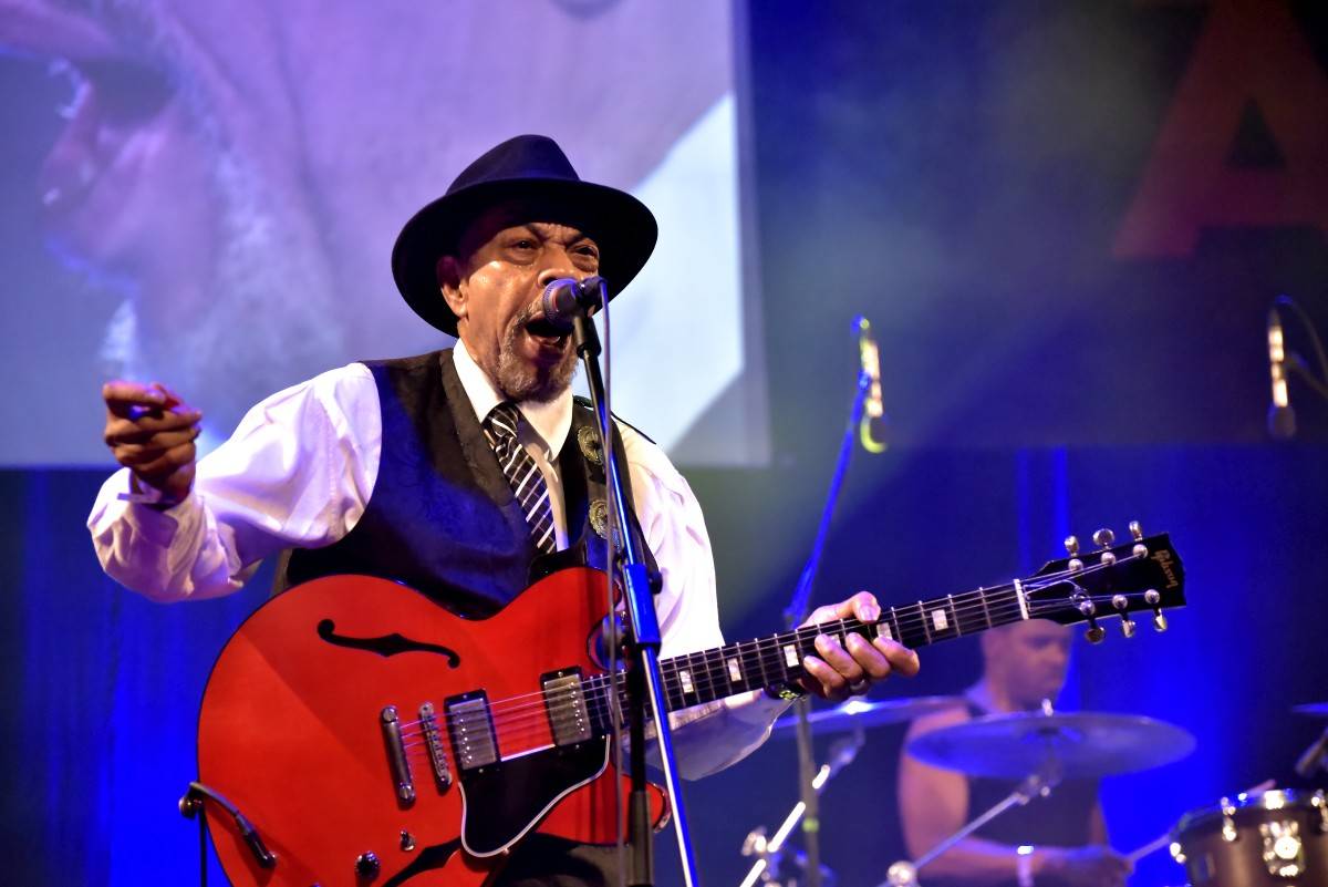 Poslední den festivalu Blues Alive zahráli John Primer i bubeník Boba Dylana