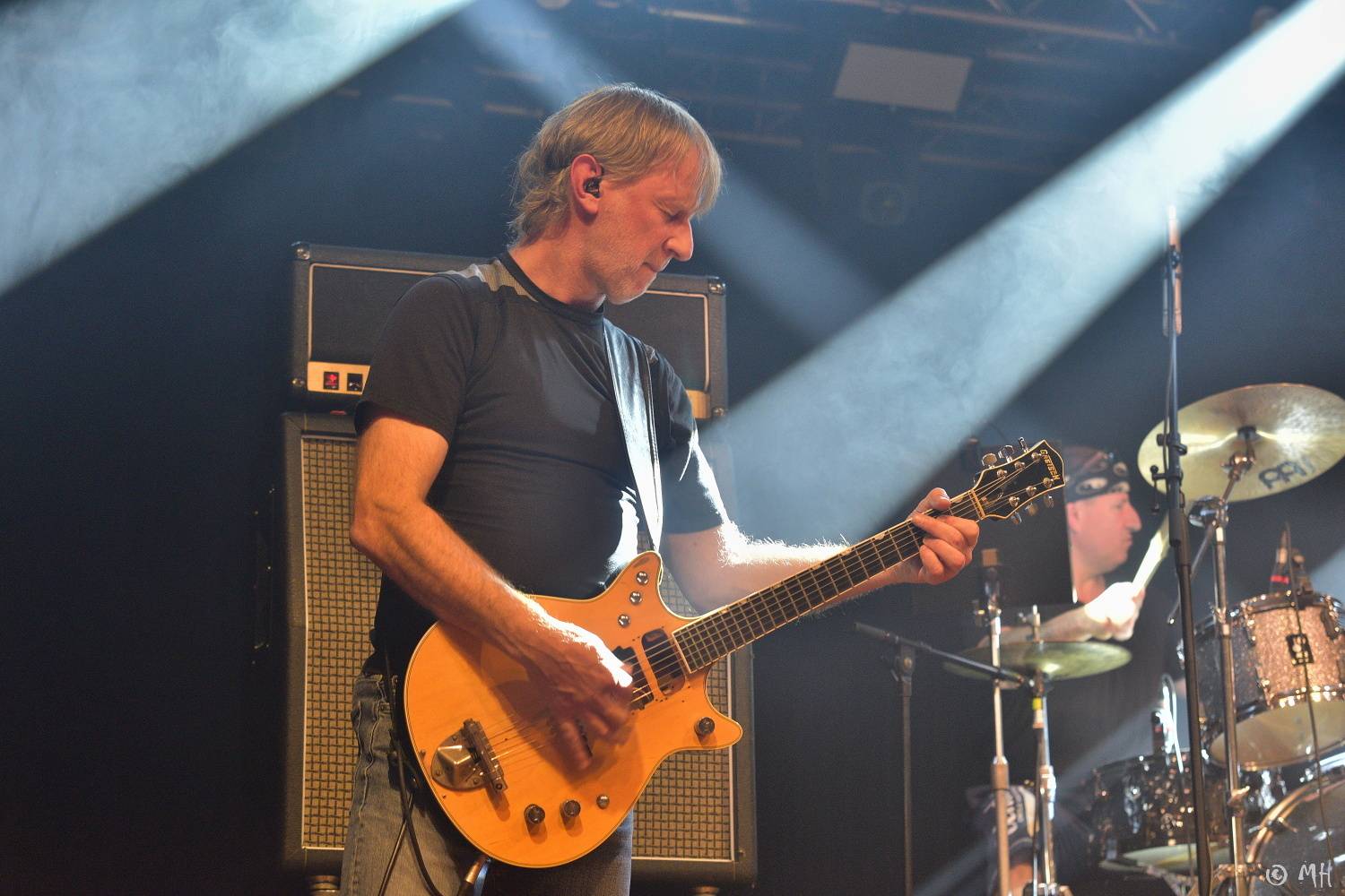 V Plzni si zazpívali skladby AC/DC, do Šeříkovky totiž dorazil tribute Špejbl's Helprs