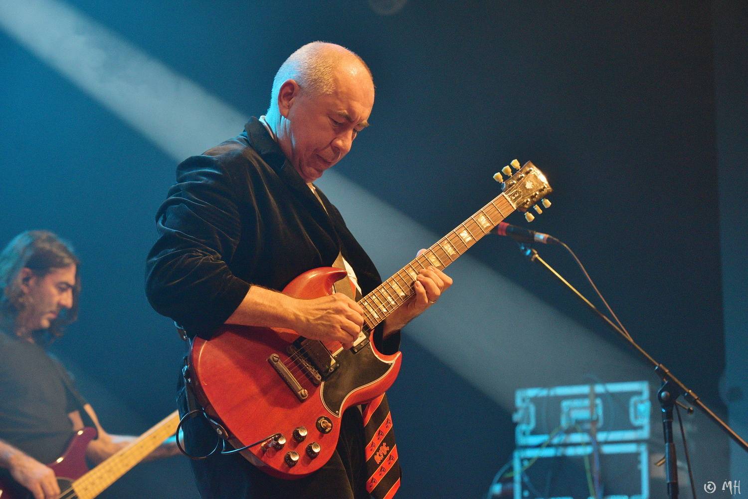 V Plzni si zazpívali skladby AC/DC, do Šeříkovky totiž dorazil tribute Špejbl's Helprs