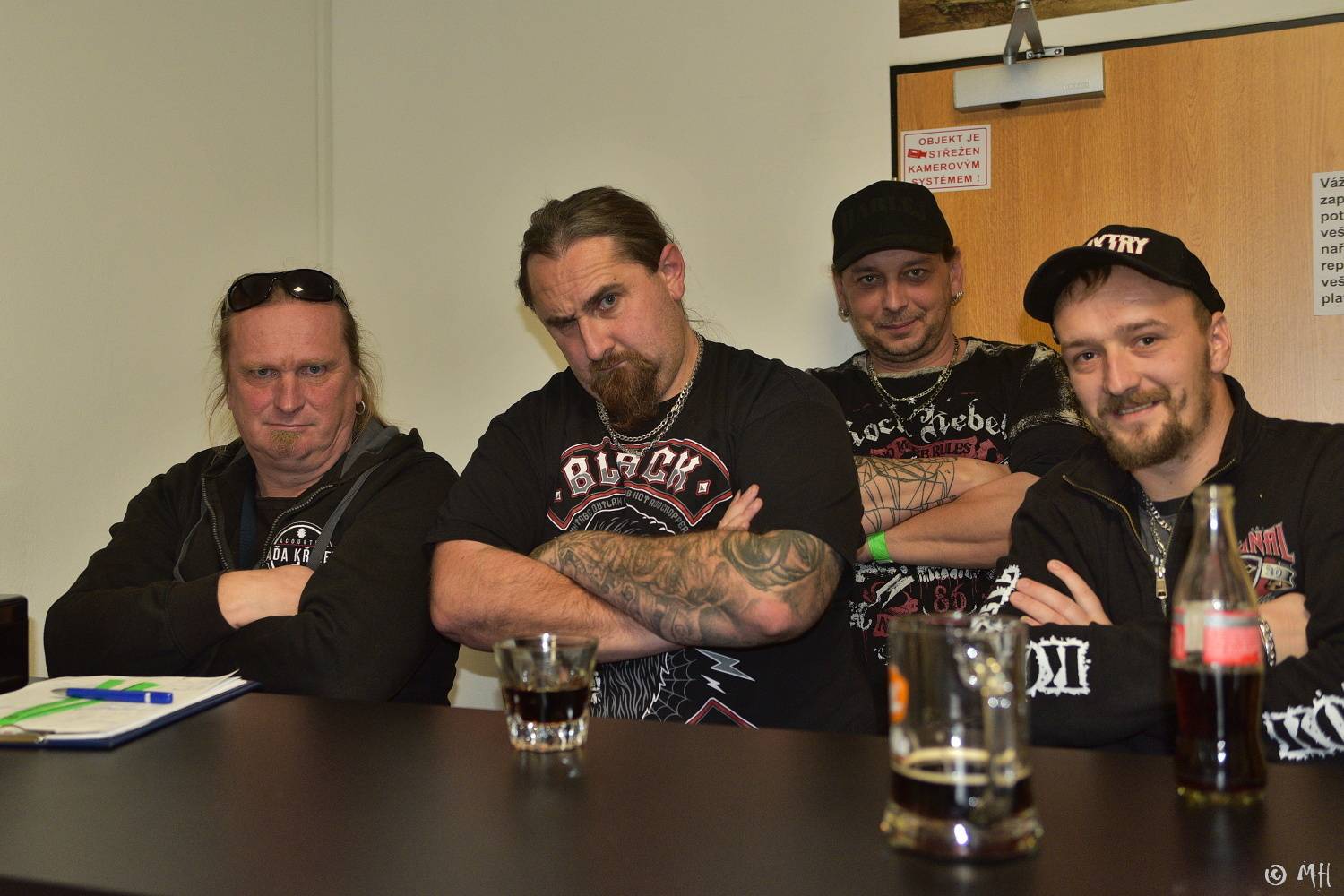 V Plzni si zazpívali skladby AC/DC, do Šeříkovky totiž dorazil tribute Špejbl's Helprs