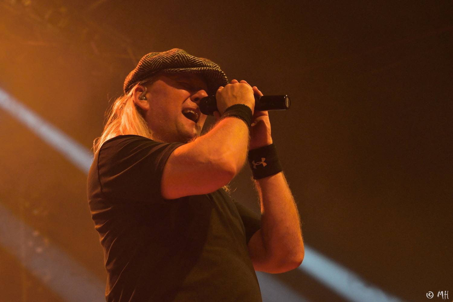 V Plzni si zazpívali skladby AC/DC, do Šeříkovky totiž dorazil tribute Špejbl's Helprs