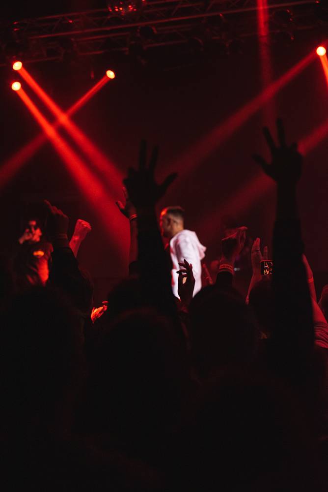 Dee Thane předvedl Show, jak má beat. Pokřtil během ní hned dvě alba