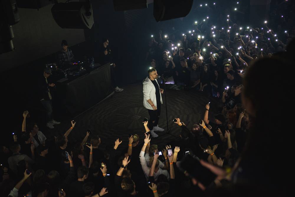 Dee Thane předvedl Show, jak má beat. Pokřtil během ní hned dvě alba