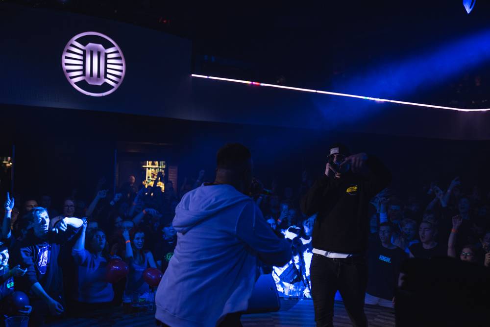 Dee Thane předvedl Show, jak má beat. Pokřtil během ní hned dvě alba