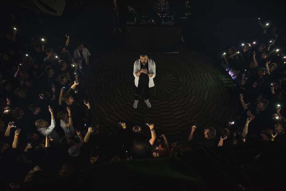 Dee Thane předvedl Show, jak má beat. Pokřtil během ní hned dvě alba