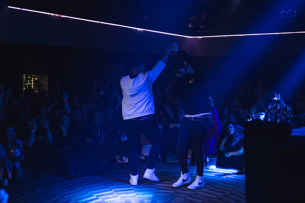 Dee Thane předvedl Show, jak má beat. Pokřtil během ní hned dvě alba