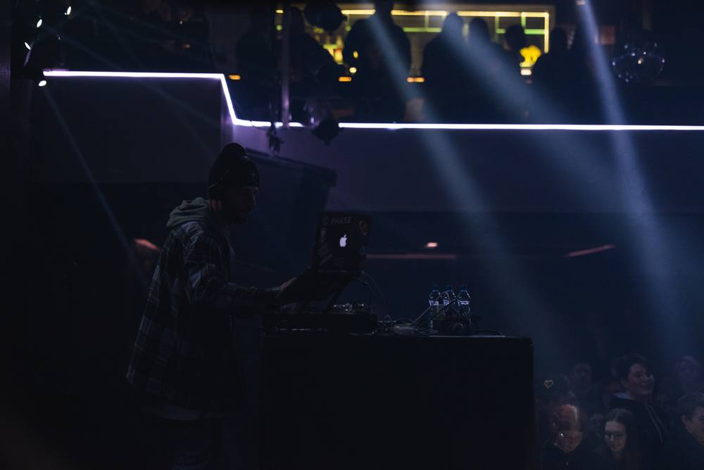 Dee Thane předvedl Show, jak má beat. Pokřtil během ní hned dvě alba