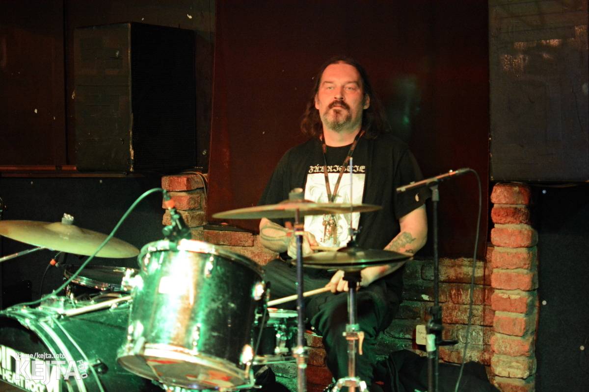 Metalový rej: Zajetí kouře, Zákristie, Destraktor zahráli v pražské Modré Vopici