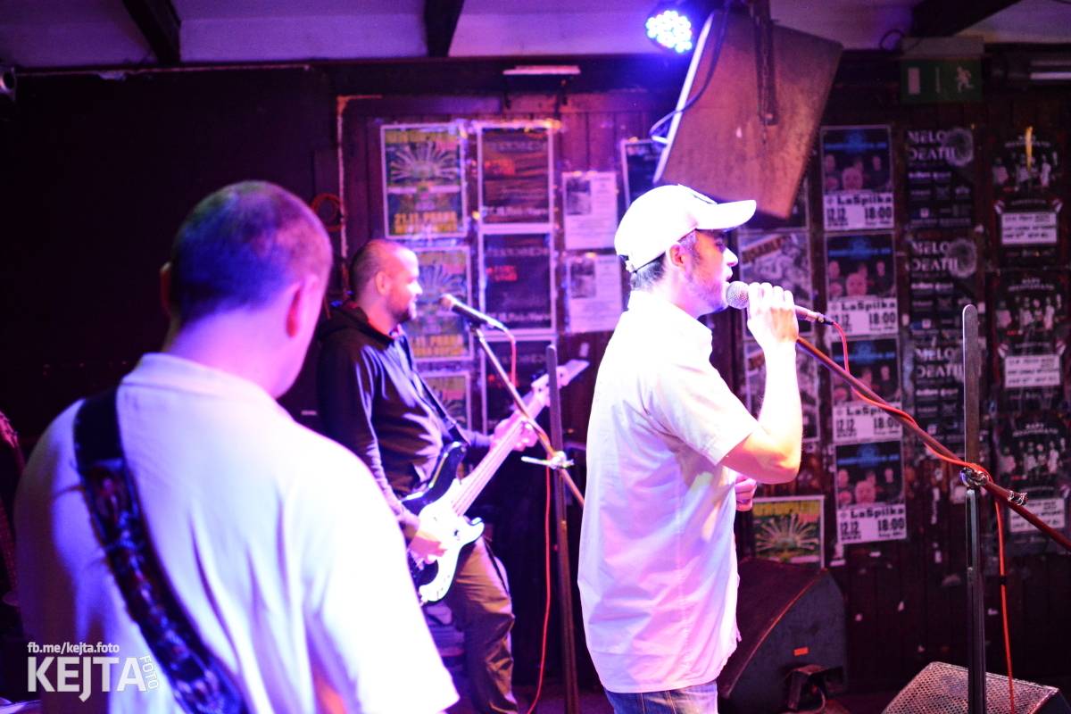 Metalový rej: Zajetí kouře, Zákristie, Destraktor zahráli v pražské Modré Vopici