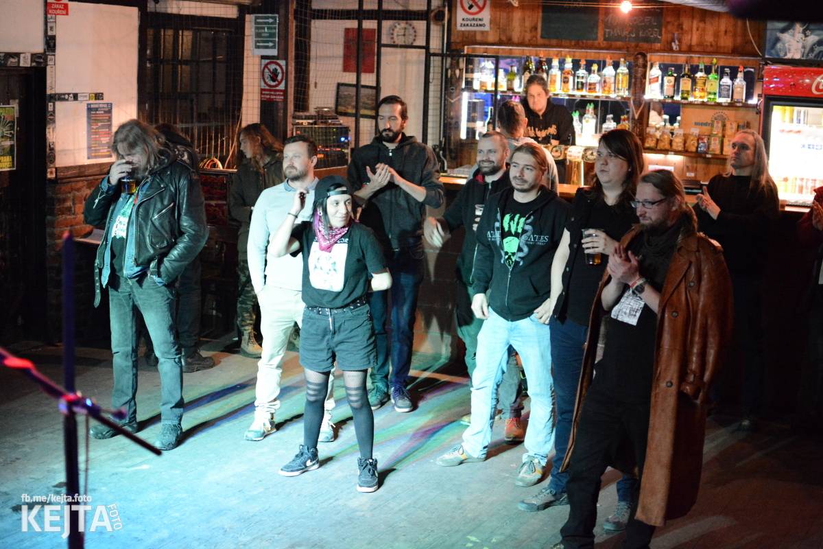 Metalový rej: Zajetí kouře, Zákristie, Destraktor zahráli v pražské Modré Vopici